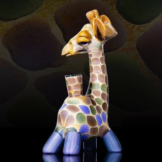CFL Multi Color Giraffe - Robertson Glass