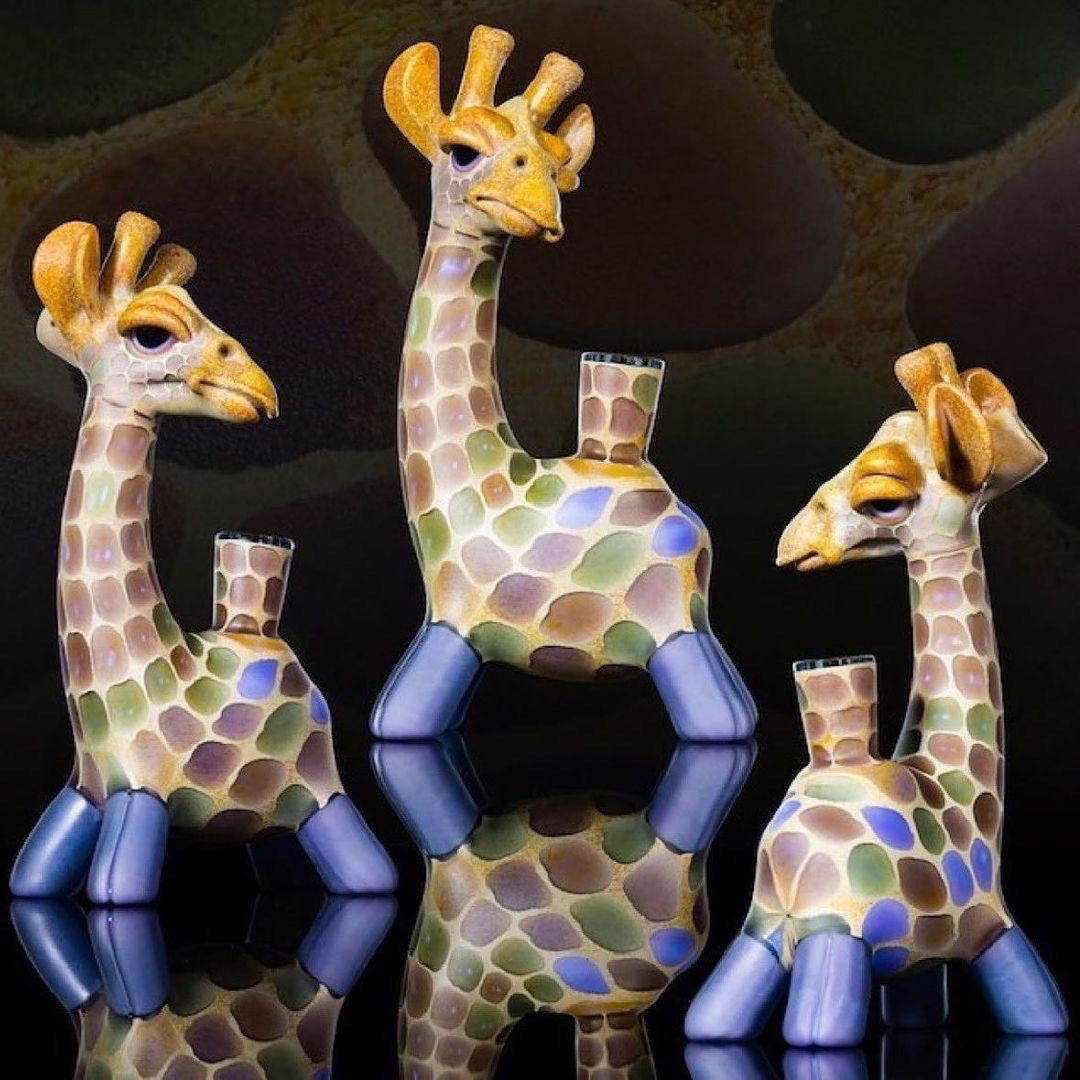 CFL Multi Color Giraffe - Robertson Glass