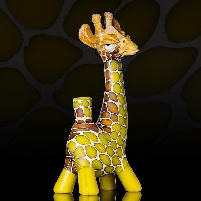 Dual Color Giraffe - Robertson Glass